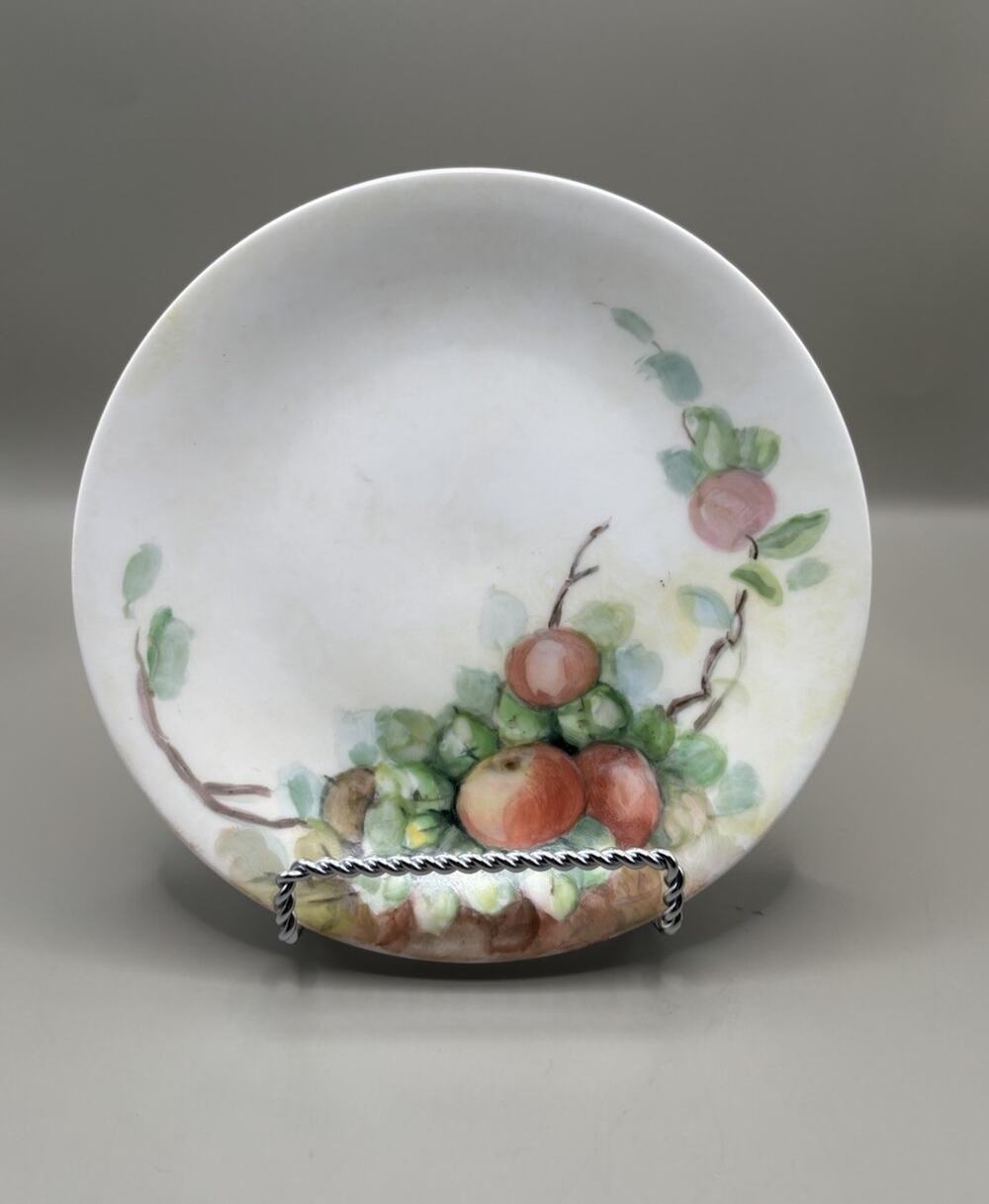 ANTIQUE BERNARDAUD Limoges B & Co FRANCE Fruit 7.5 Inch Plate